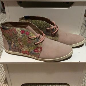 Soludos Pink Sneaker Shoe